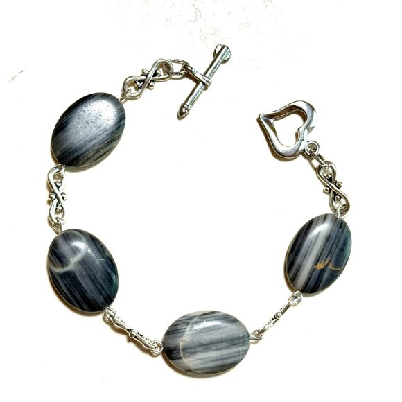 2/$20, Genuine Dark Grey Banded Agate Bracelet w/ Heart Arrow Toggle - Picture 2 of 10